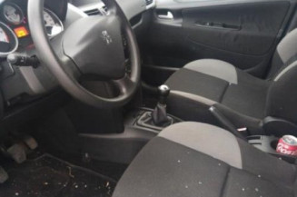 Moteur essuie glace avant PEUGEOT 207