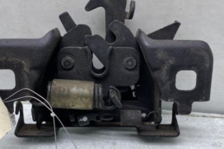 Fermeture de capot RENAULT CLIO 4