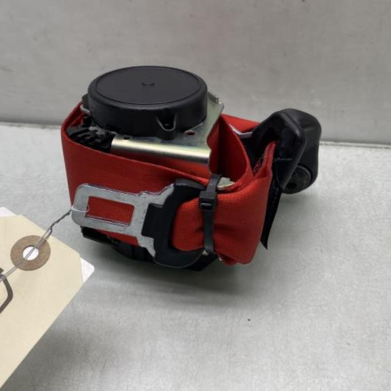 Ceinture arriere centrale RENAULT CLIO 4 Photo n°2