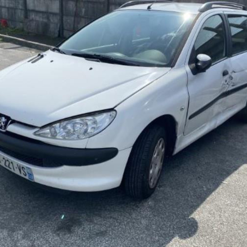 Verin de lunette arriere PEUGEOT 206 Photo n°5