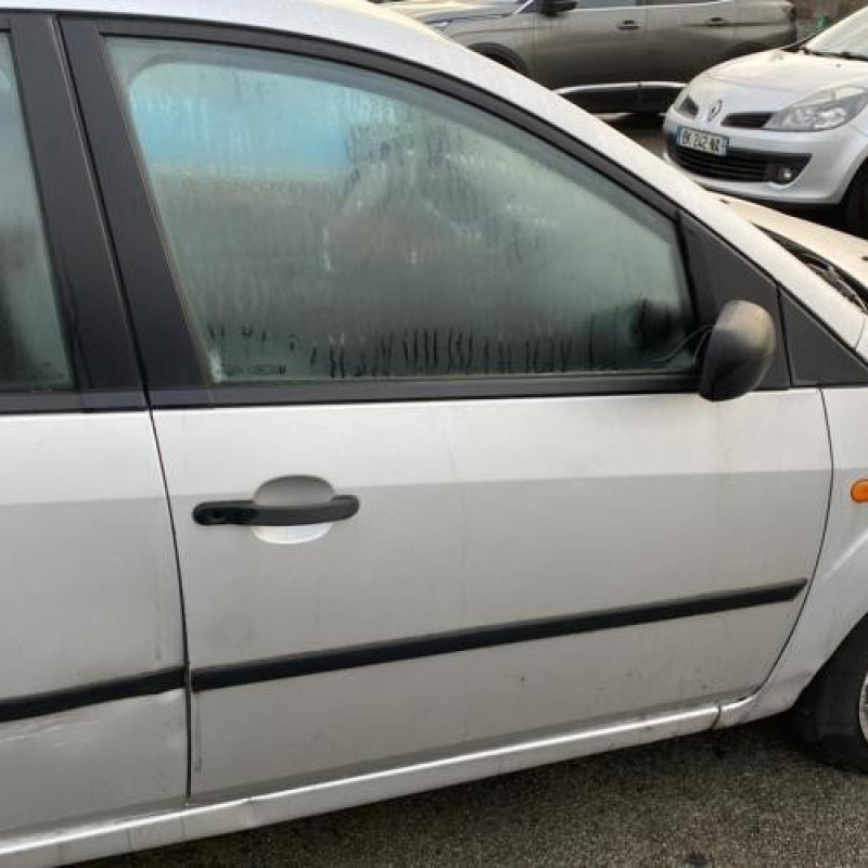 Feu arriere principal droit (feux) FORD FIESTA 5 Photo n°14