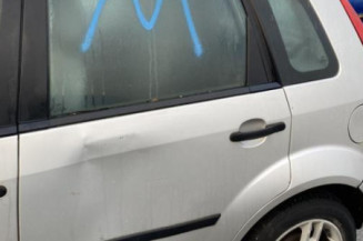 Retroviseur gauche FORD FIESTA 5