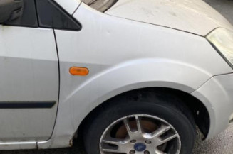 Retroviseur gauche FORD FIESTA 5