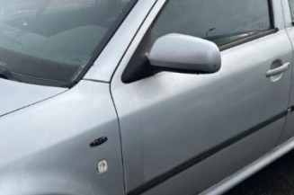 Moteur essuie glace avant SKODA OCTAVIA 1