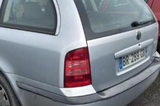 Moteur essuie glace avant SKODA OCTAVIA 1