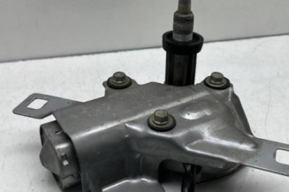 Moteur essuie glace arriere PEUGEOT 106