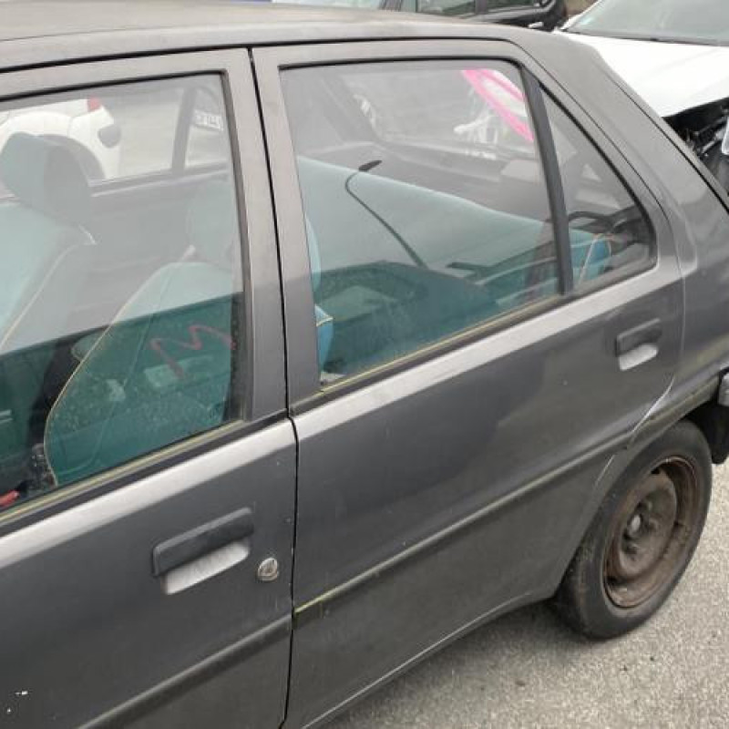 Moteur essuie glace arriere PEUGEOT 106 Photo n°11