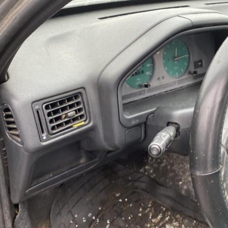 Moteur essuie glace arriere PEUGEOT 106 Photo n°19