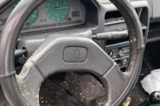 Moteur essuie glace arriere PEUGEOT 106