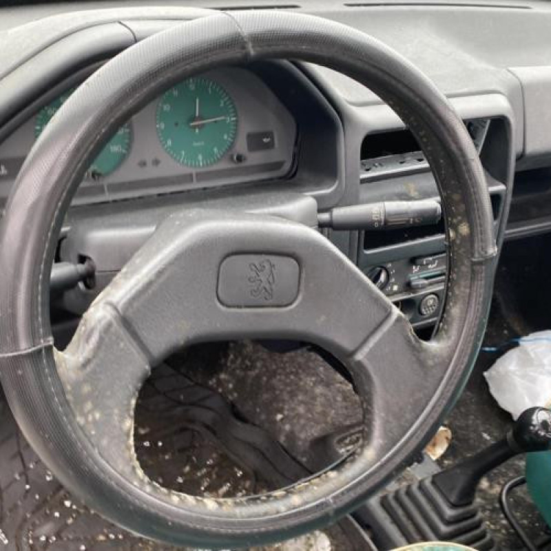 Moteur essuie glace arriere PEUGEOT 106 Photo n°20