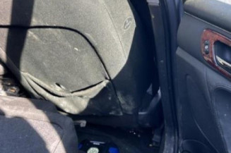 Serrure avant droit PEUGEOT 607