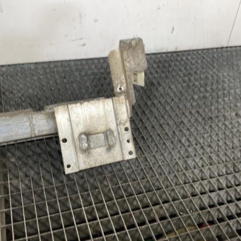 Renfort pare choc arriere (traverse) MINI MINI 1 R50/R53 Photo n°5