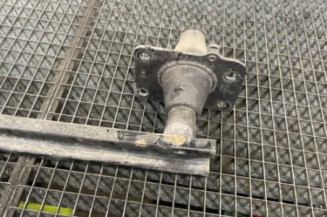 Renfort pare choc avant (traverse) PEUGEOT 3008 1