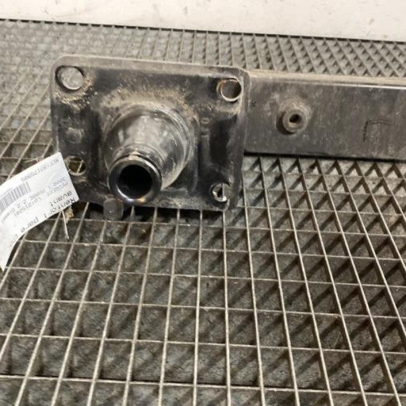 Renfort pare choc avant (traverse) PEUGEOT 3008 1 Photo n°4