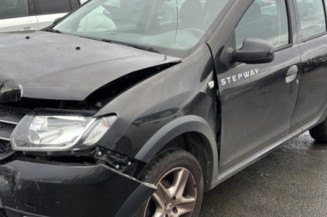DACIA SANDERO 2 PHASE 1 1.5 BLUE DCI - 8V TURBO Photo n°1