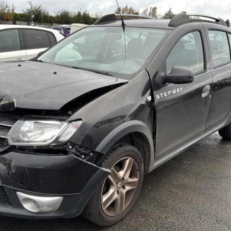 DACIA SANDERO 2 PHASE 1 1.5 BLUE DCI - 8V TURBO Photo n°1