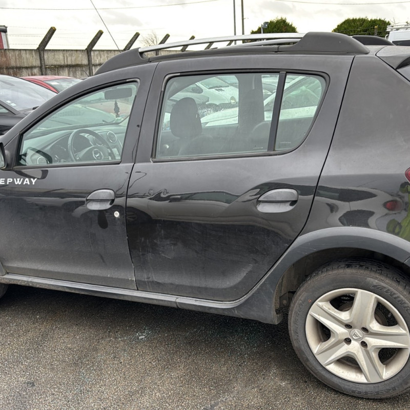 DACIA SANDERO 2 PHASE 1 1.5 BLUE DCI - 8V TURBO Photo n°7
