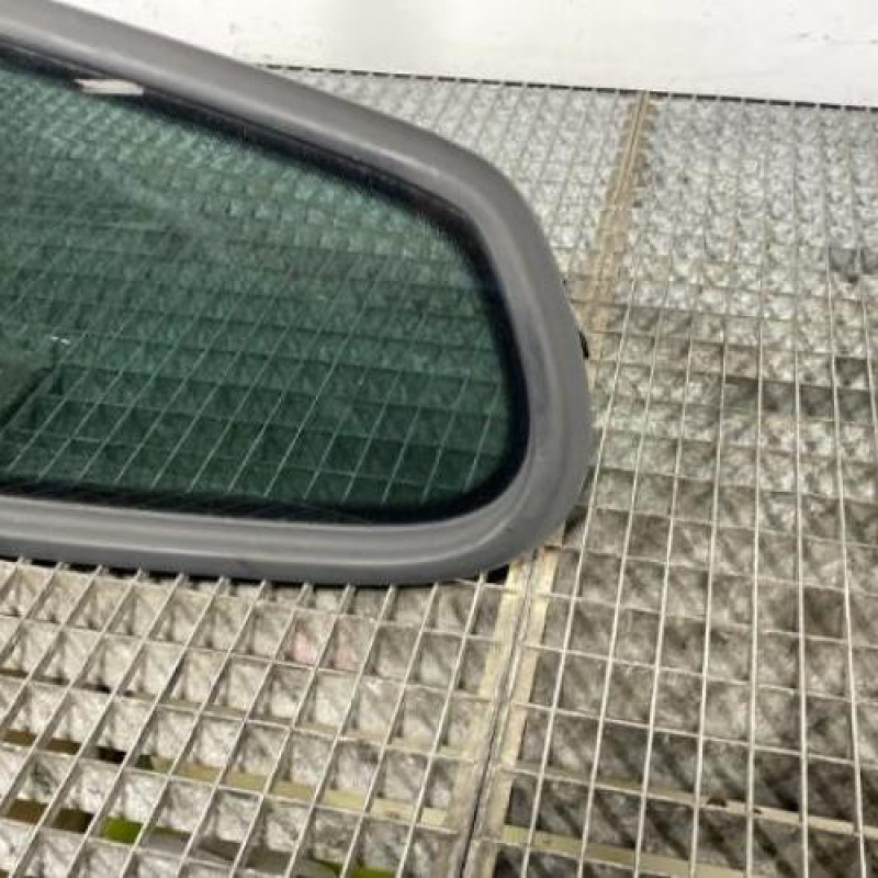 Custode arriere gauche VOLKSWAGEN SCIROCCO 3 Photo n°3