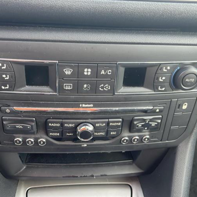 Vitre arriere droit CITROEN C5 2 Photo n°17