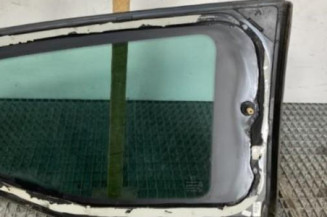 Custode arriere gauche PEUGEOT 5008 1