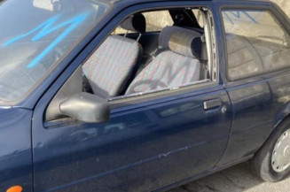 Porte avant droit FORD FIESTA 3