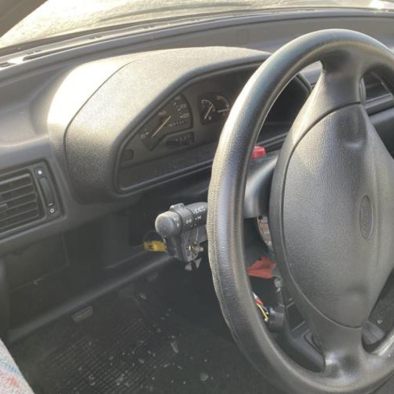 Porte avant droit FORD FIESTA 3 Photo n°20