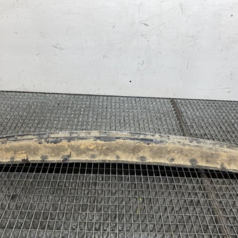 Renfort pare choc arriere (traverse) VOLKSWAGEN GOLF PLUS Photo n°1