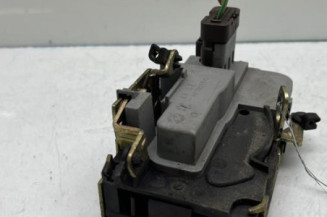 Serrure avant gauche PEUGEOT 206