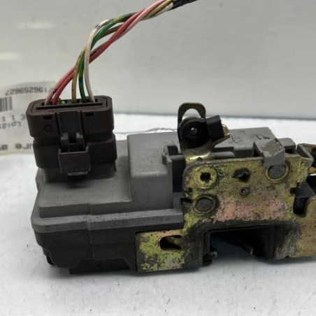 Serrure avant gauche PEUGEOT 206