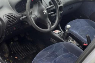 Serrure avant gauche PEUGEOT 206