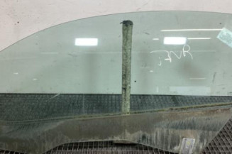 Vitre avant gauche RENAULT MEGANE 2 Photo n°1