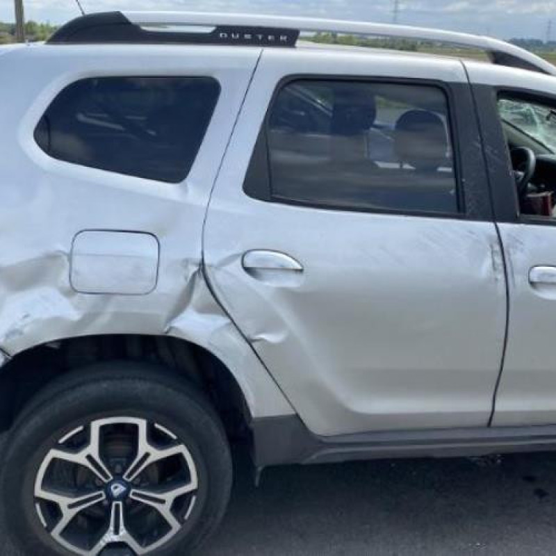 Vitre arriere droit DACIA DUSTER 2 Photo n°12