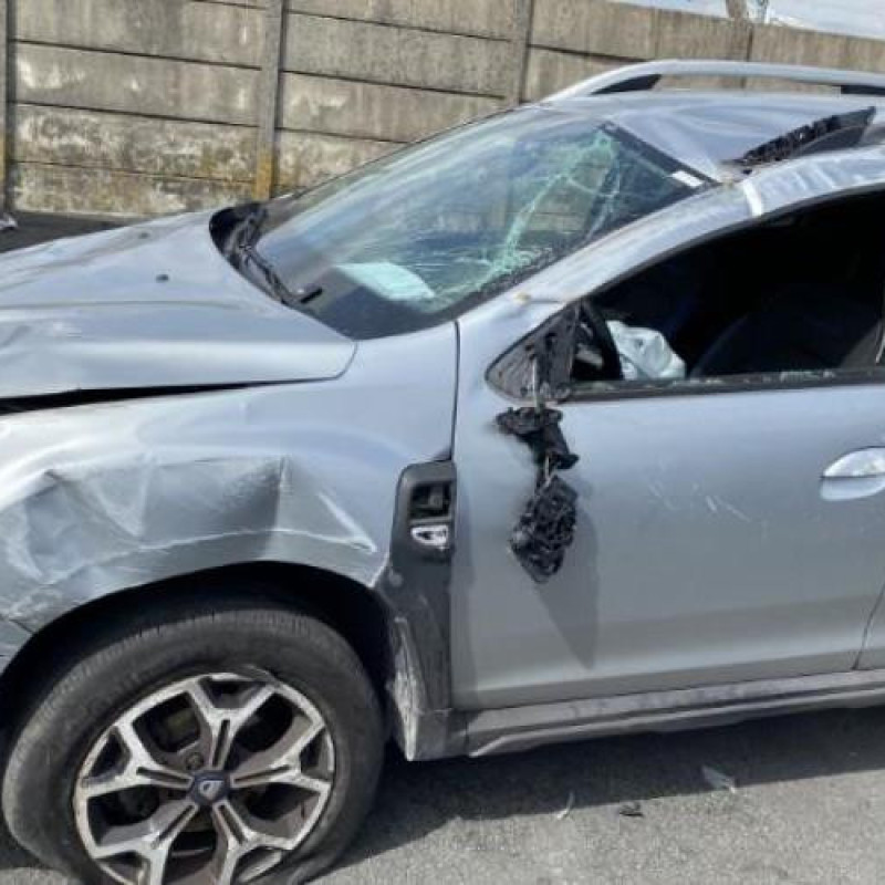 Vitre arriere droit DACIA DUSTER 2 Photo n°15