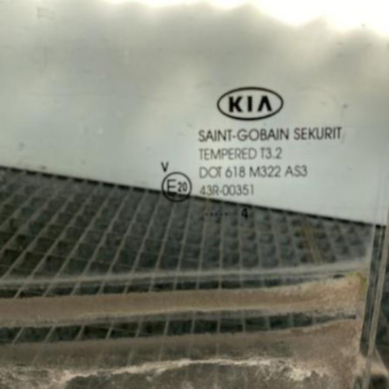 Vitre arriere gauche KIA SPORTAGE 3 Photo n°2