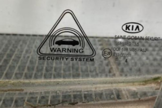 Vitre avant gauche KIA SPORTAGE 3