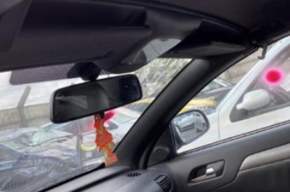 Vitre avant droit OPEL TIGRA 2