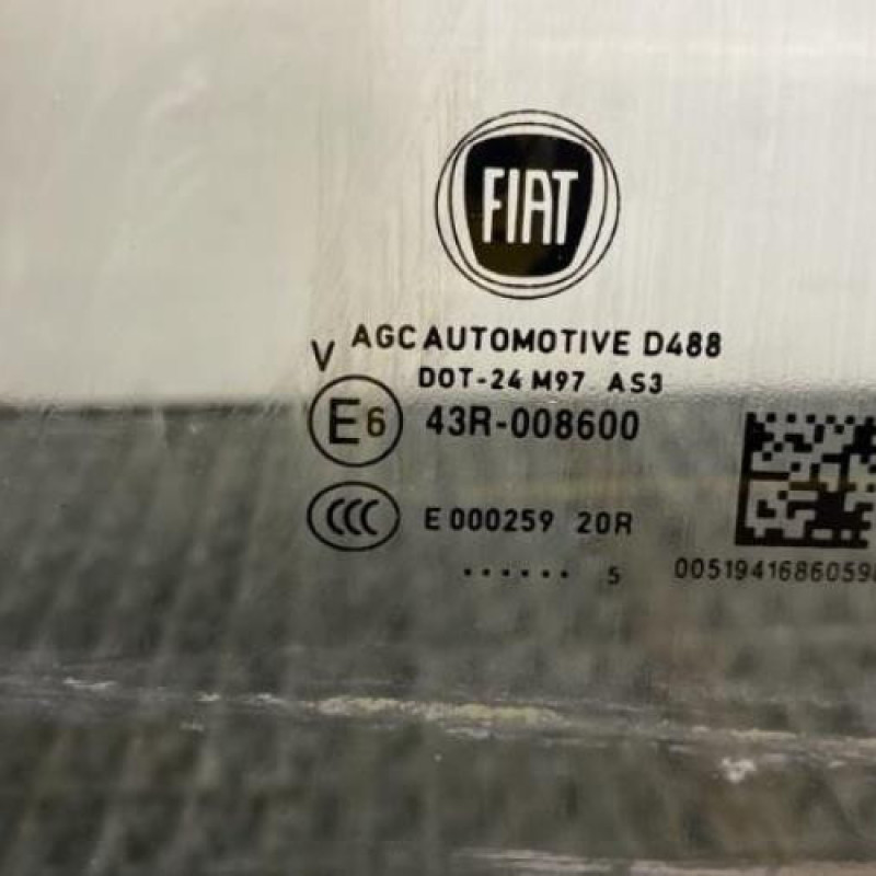 Vitre arriere droit FIAT 500X Photo n°2