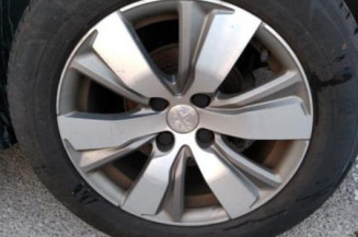 Vitre arriere droit PEUGEOT 2008 1