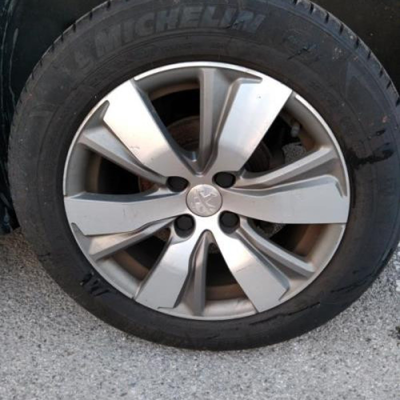 Vitre arriere droit PEUGEOT 2008 1 Photo n°13