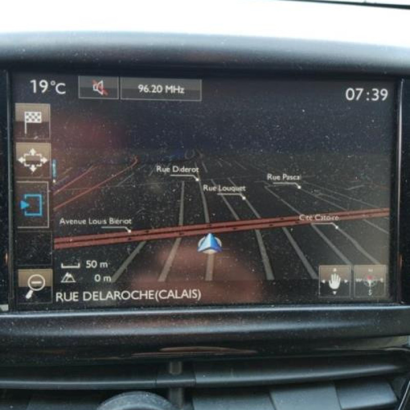 Vitre arriere droit PEUGEOT 2008 1 Photo n°18