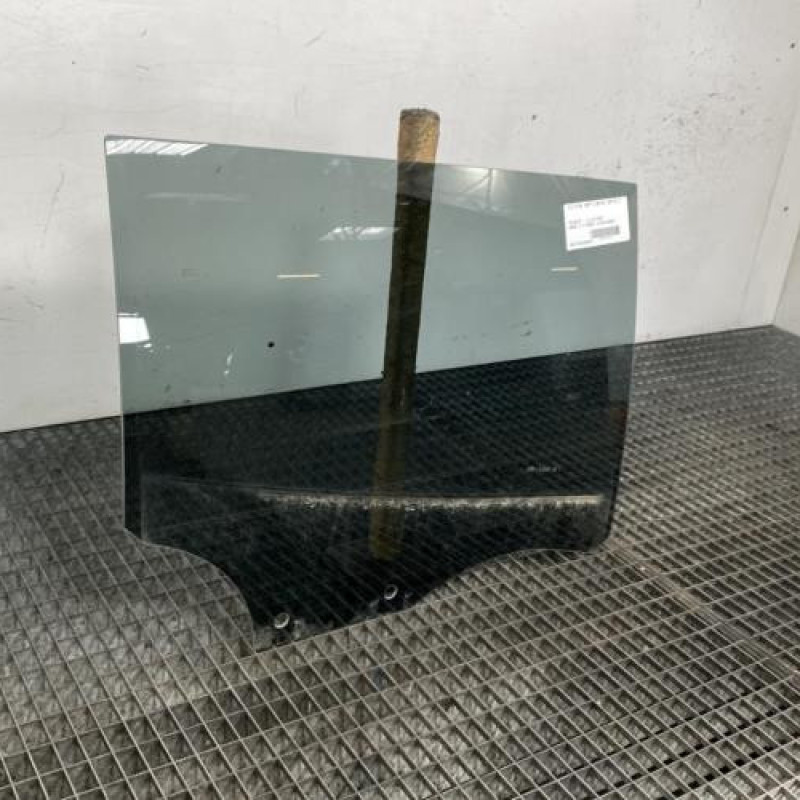 Vitre arriere droit PEUGEOT 2008 2 Photo n°4