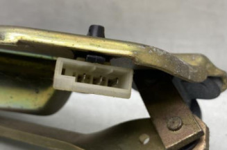 Moteur essuie glace arriere RENAULT R19