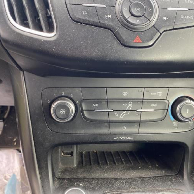 Vase de lave glace FORD FOCUS 3 Photo n°19