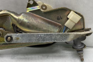 Moteur essuie glace arriere RENAULT R19