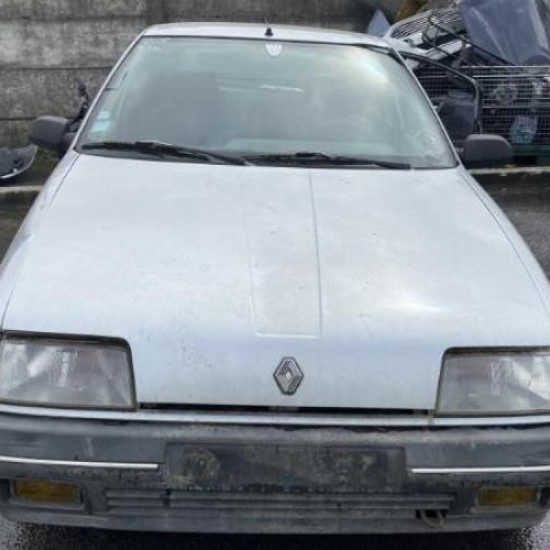 Moteur essuie glace arriere RENAULT R19 Photo n°11