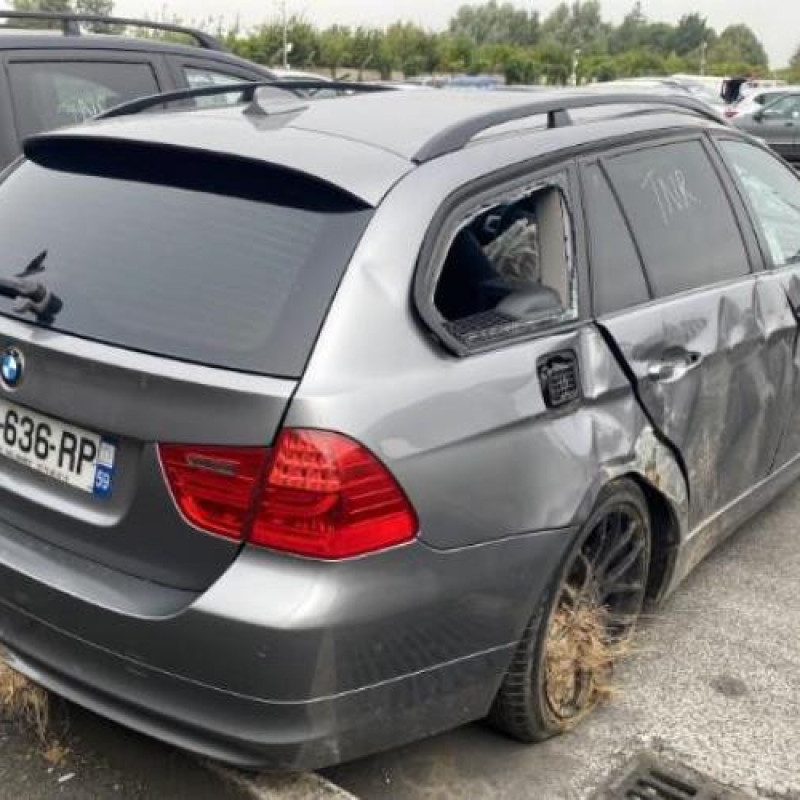 Custode arriere gauche (porte) BMW SERIE 3 E91 Photo n°8