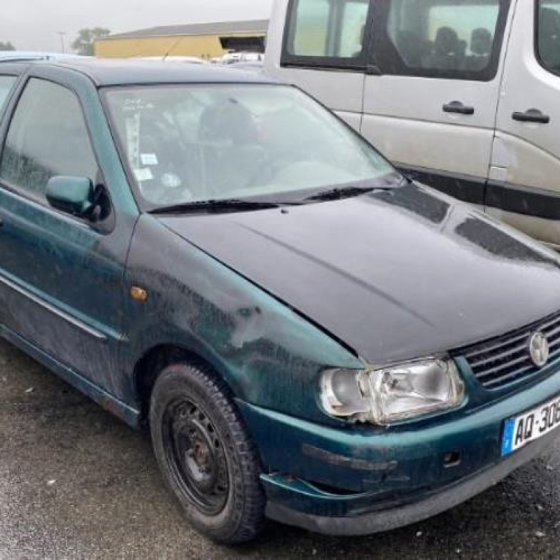 Vitre avant droit VOLKSWAGEN POLO 3 Photo n°6