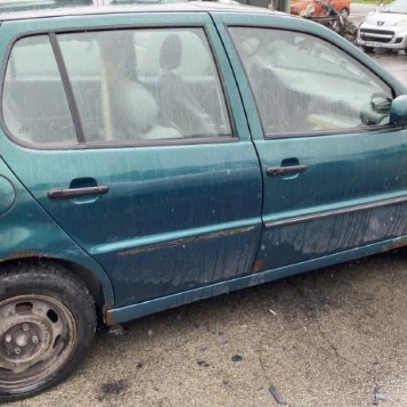 Vitre avant droit VOLKSWAGEN POLO 3 Photo n°14