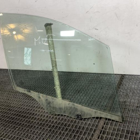 Vitre avant droit PEUGEOT 2008 1