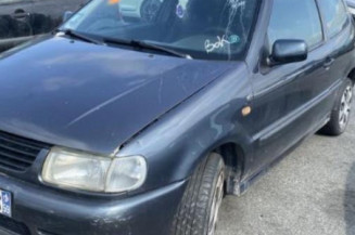 Optique avant secondaire gauche (feux)(clignotant) VOLKSWAGEN POLO 3